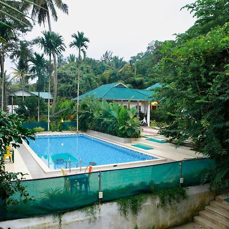 Green Auro By Bob Hotels Wayanad Buitenkant foto