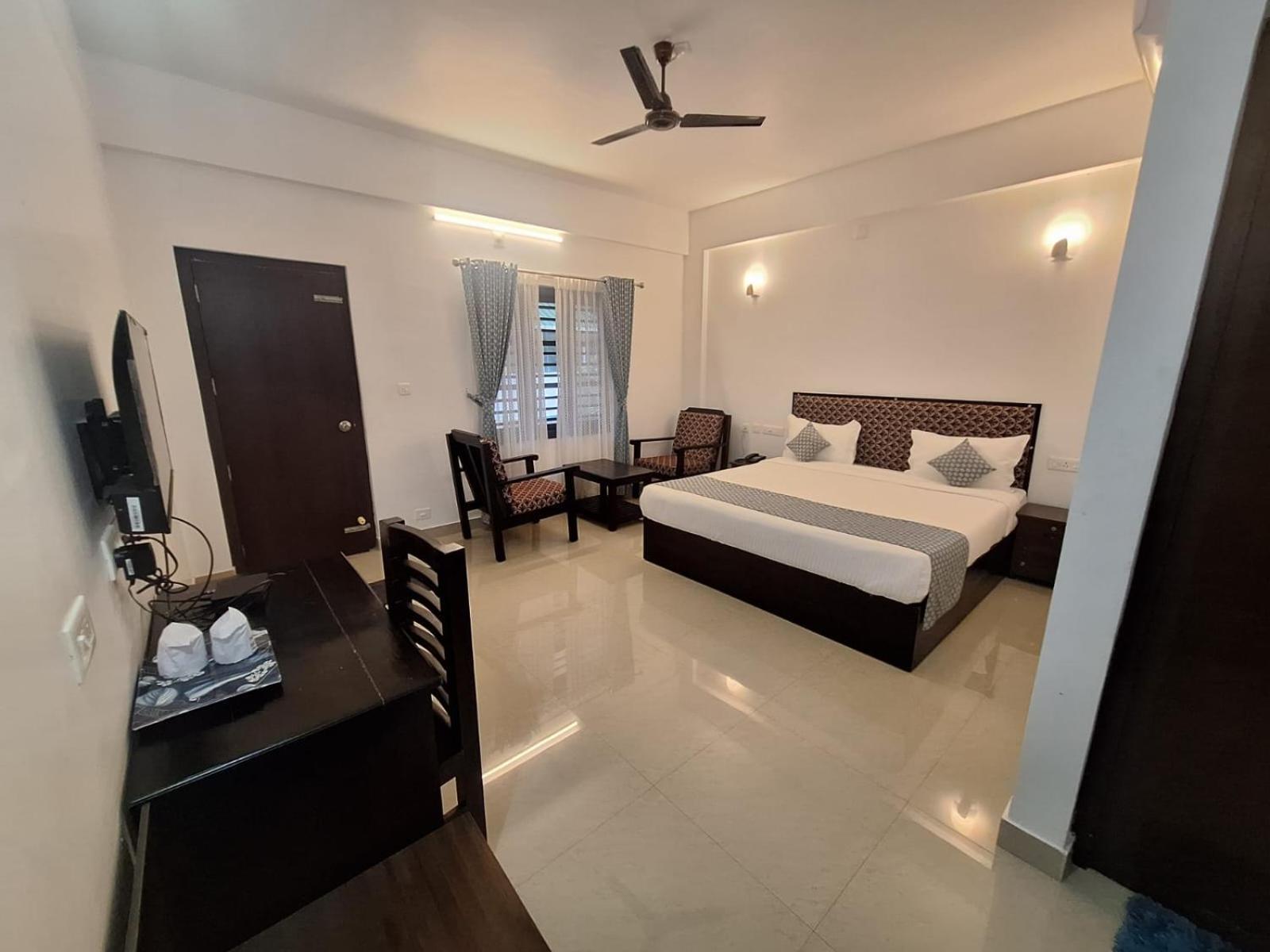 Green Auro By Bob Hotels Wayanad Buitenkant foto